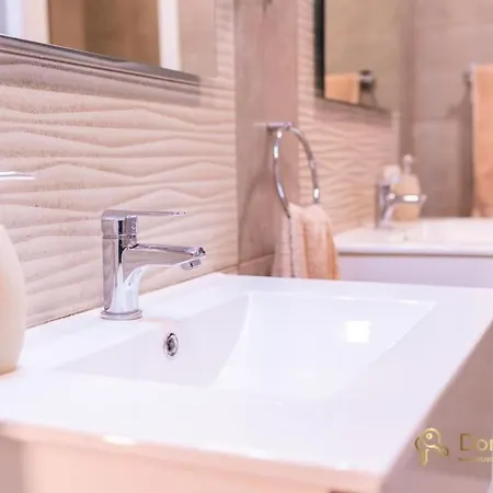Cantos With Jacuzzi Apartment